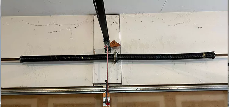 Garage Door Cable Repair Near Me in Montmagny, QC