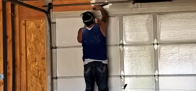 Specialized Garage Door Panel Solutions in Montmagny, QC