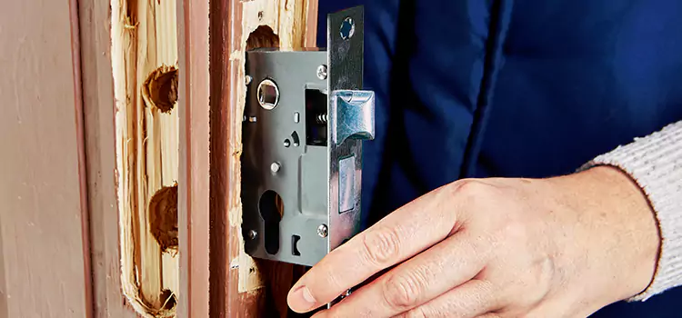 Garage Door Lock Replacement Montmagny